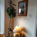 Hidden Hearts Self Catering & Hottub Apartment *