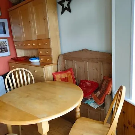 아파트 Hidden Hearts Self Catering & Hottub 로스크리