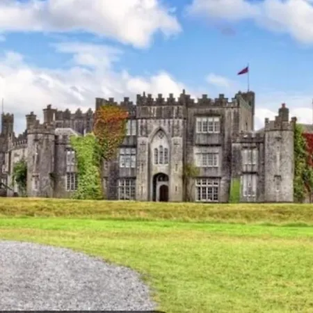 Hidden Hearts Self Catering & Hottub