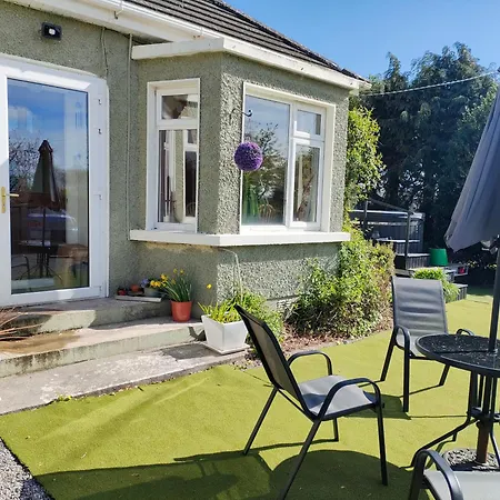 Hidden Hearts Self Catering & Hottub Apartment