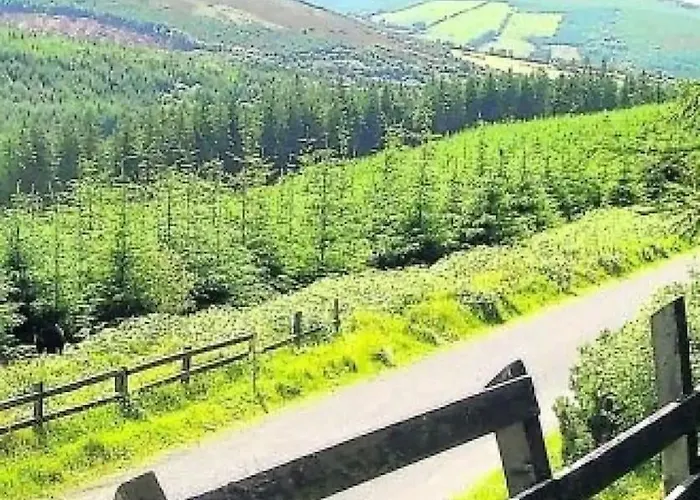 아파트 Hidden Hearts Self Catering & Hottub