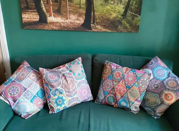 Hidden Hearts Self Catering & Hottub 아파트